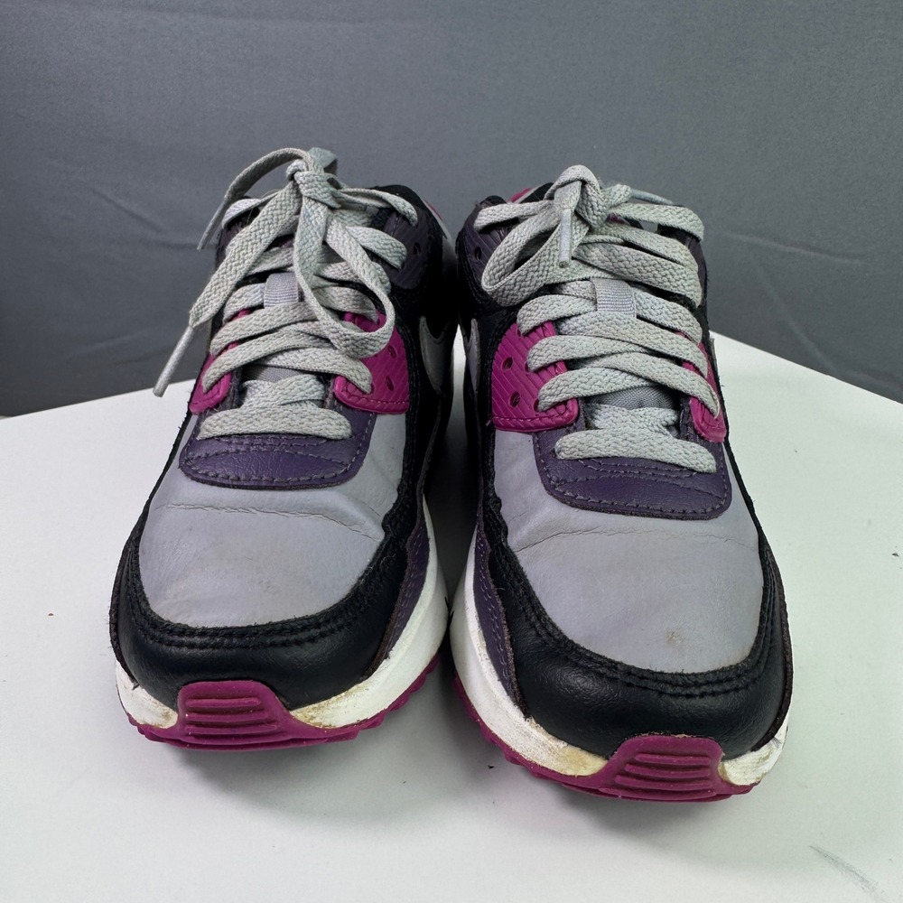 Nike Air Max 90 GS Kids Size 1Y Dark Raisin Gray Purple Casual Shoes HF6358-003 - Picture 5 of 16